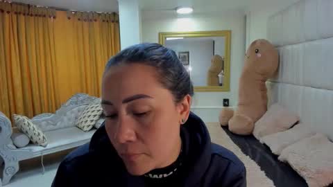 gabriela online show from February 20, 2:40 pm