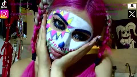 gabygumms online show from September 18, 11:58 pm