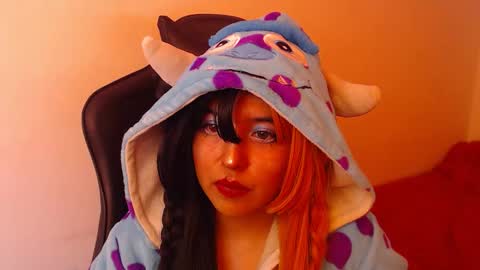 Kate 3 online show from November 17, 7:25 pm