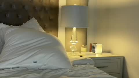 gamer_gal633618 online show from January 15, 1:44 am