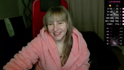 Janette online show from December 18, 2:11 pm