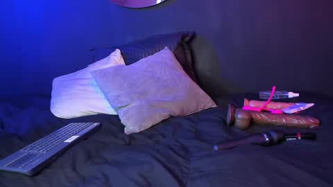  Usagi  online show from September 24, 8:41 pm