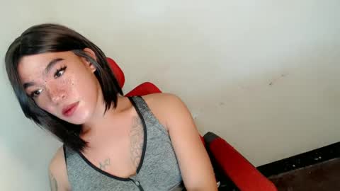gel online show from June 11, 8:27 pm