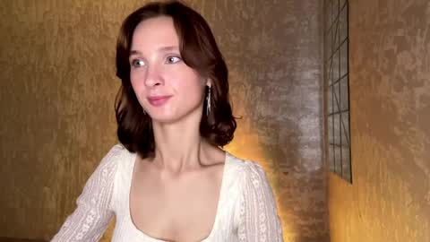 Riana online show from May 22, 3:37 am