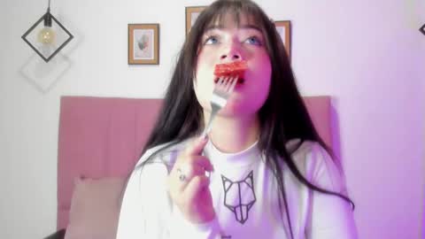 Snapshot of gennesis_love chatting on October 5, 4:17 am Sofia online show from October 5, 4:17 am