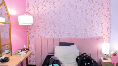 Georgina Coule online show from December 2, 12:06 pm