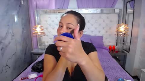 Snapshot of georgina_mussk chatting on October 9, 8:46 pm Georgina online show from October 9, 8:46 pm