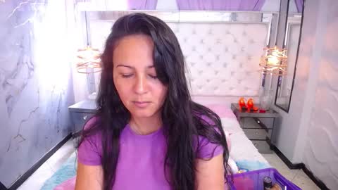 Snapshot of georgina_mussk chatting on September 30, 7:52 pm Georgina online show from September 30, 7:52 pm