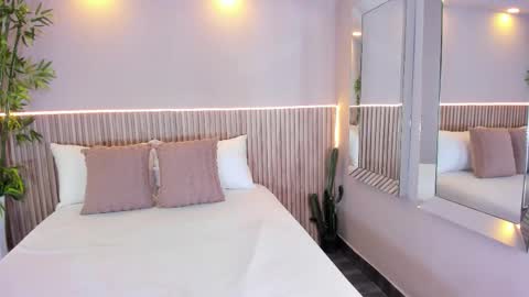 GeorginaReyes  online show from January 14, 10:48 pm