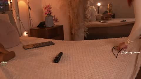 germaine_jones online show from April 15, 1:22 pm