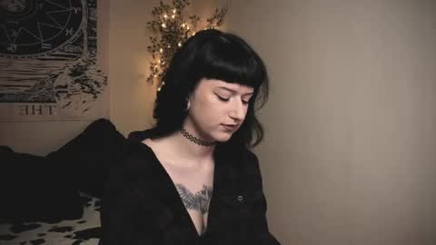 ghoticspectre online show from April 7, 4:31 pm