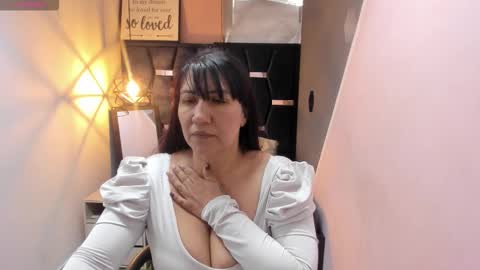 Snapshot of giafox_ chatting on October 14, 12:52 pm G I A FOX online show from October 14, 12:52 pm