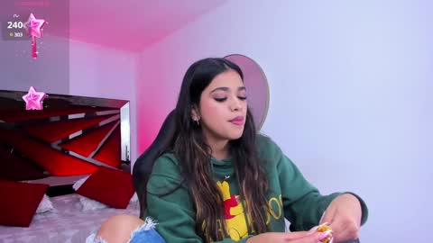 Gia  online show from January 21, 11:34 pm