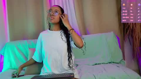 Gia  online show from January 13, 5:17 pm