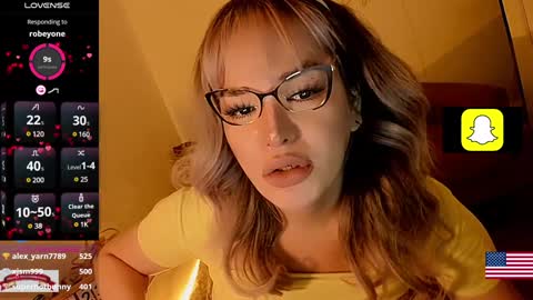 Snapshot of giftedgirl4u chatting on December 25, 10:39 am Ms. Abby - IF YOU DEMAND I DEMAND ASWELL- online show from December 25, 10:39 am