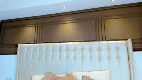 gigi wilden online show from April 9, 11:37 am