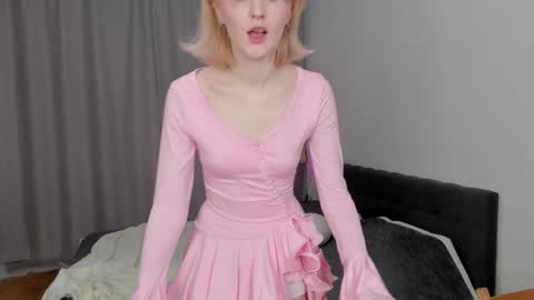 Snapshot of gin_yoon chatting on September 27, 6:53 am Gin online show from September 27, 6:53 am