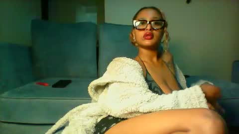 gina online show from March 21, 4:39 am