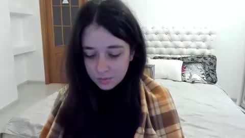 Snapshot of ginablum chatting on October 13, 9:23 am Kate online show from October 13, 9:23 am