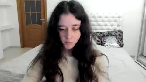 Kate online show from November 13, 9:30 am