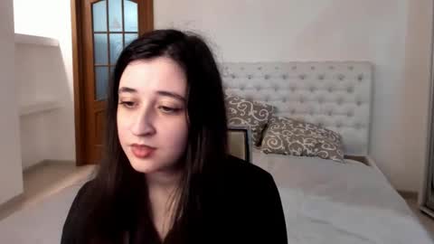 Snapshot of ginablum chatting on January 8, 9:32 am Kate online show from January 8, 9:32 am