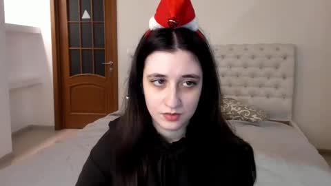 Snapshot of ginablum chatting on January 3, 10:52 am Kate online show from January 3, 10:52 am