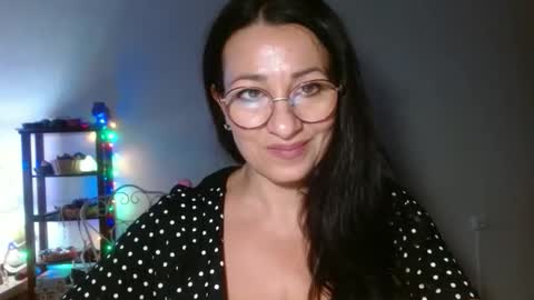 GinaONeon online show from November 11, 8:17 pm