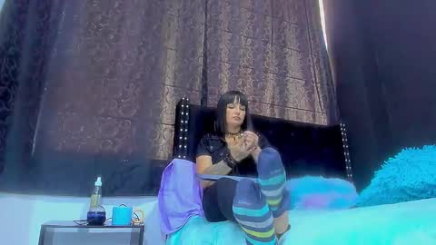 Miss online show from October 26, 7:42 pm