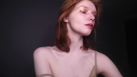        im expecting 350 thumbs up on my altar   online show from January 14, 10:12 pm