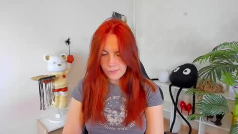 Snapshot of gingerr_pie chatting on October 17, 7:28 pm gingerr_pie online show from October 17, 7:28 pm