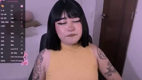 ginmeowuwu online show from November 12, 9:57 pm