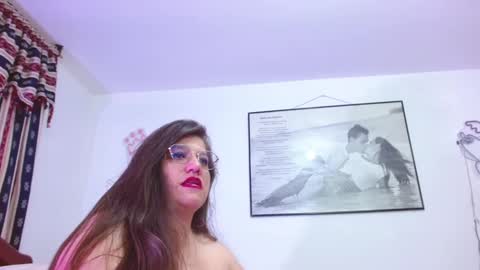 Snapshot of giorgina_montiere chatting on September 16, 10:18 pm giorgina_montiere online show from September 16, 10:18 pm