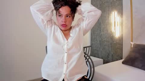 G I S E P L A online show from January 6, 8:01 pm