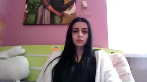 Cherry Girl online show from April 26, 1:53 pm