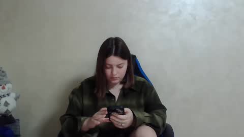 Snapshot of girl_leya chatting on December 10, 10:37 pm girl_leya online show from December 10, 10:37 pm