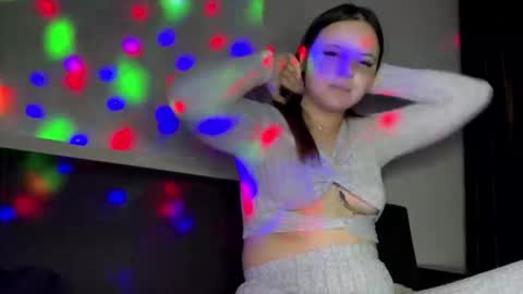 girl_shy07 online show from January 16, 12:06 am