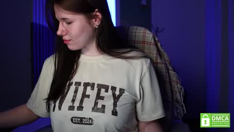 Kristin  online show from February 16, 5:24 pm