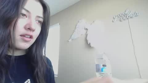 Jasmine online show from March 22, 9:32 pm