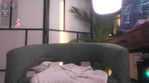 Giselle online show from April 7, 9:17 pm