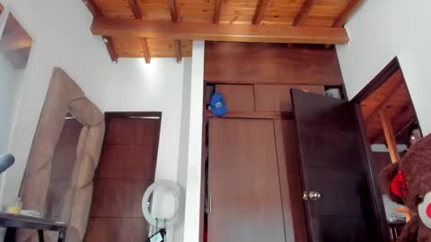 . Gisel Reyes . online show from September 29, 8:25 pm