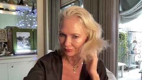 Gl1tter Barbie online show from March 5, 10:33 am