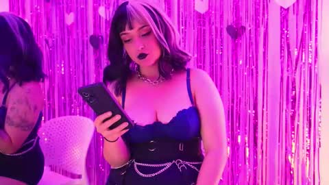 Mimi online show from February 13, 11:39 pm