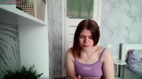  Roxy  online show from April 18, 10:29 am