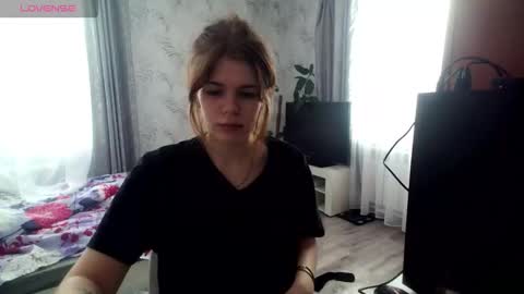  Roxy  online show from March 1, 11:43 am