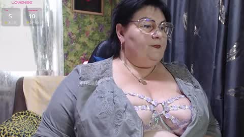 Snapshot of goddess57 chatting on September 12, 9:51 am Goddess online show from September 12, 9:51 am