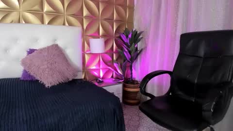 Aretha online show from March 28, 8:36 am