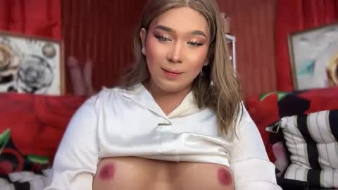 A online show from October 7, 4:44 pm