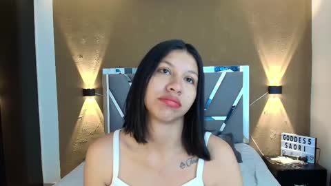 Saori online show from February 4, 7:50 pm