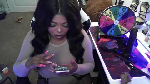 Snapshot of goddesscocoaa chatting on January 28, 7:53 am Goddess Cocoa online show from January 28, 7:53 am