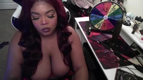 Snapshot of goddesscocoaa chatting on February 12, 9:31 am Goddess Cocoa online show from February 12, 9:31 am